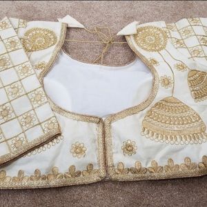 India blouse cream off white intricate embroidery beautiful long sleeves. padded